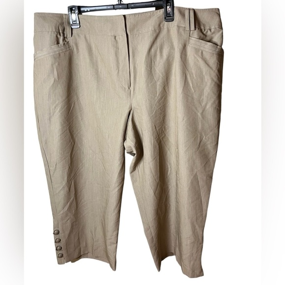 Dress Barn Women’s Plus Size Cropped Capri’s - Picture 1 of 5